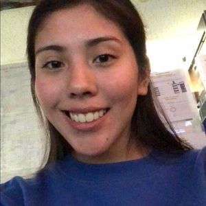 Meet your Posher, Valeria